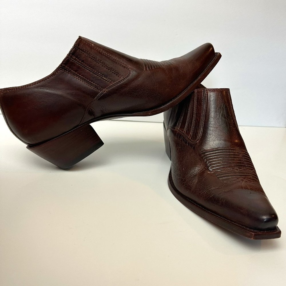 Charlie 1 Horse original casual cowgirl ankle boots - Size 10